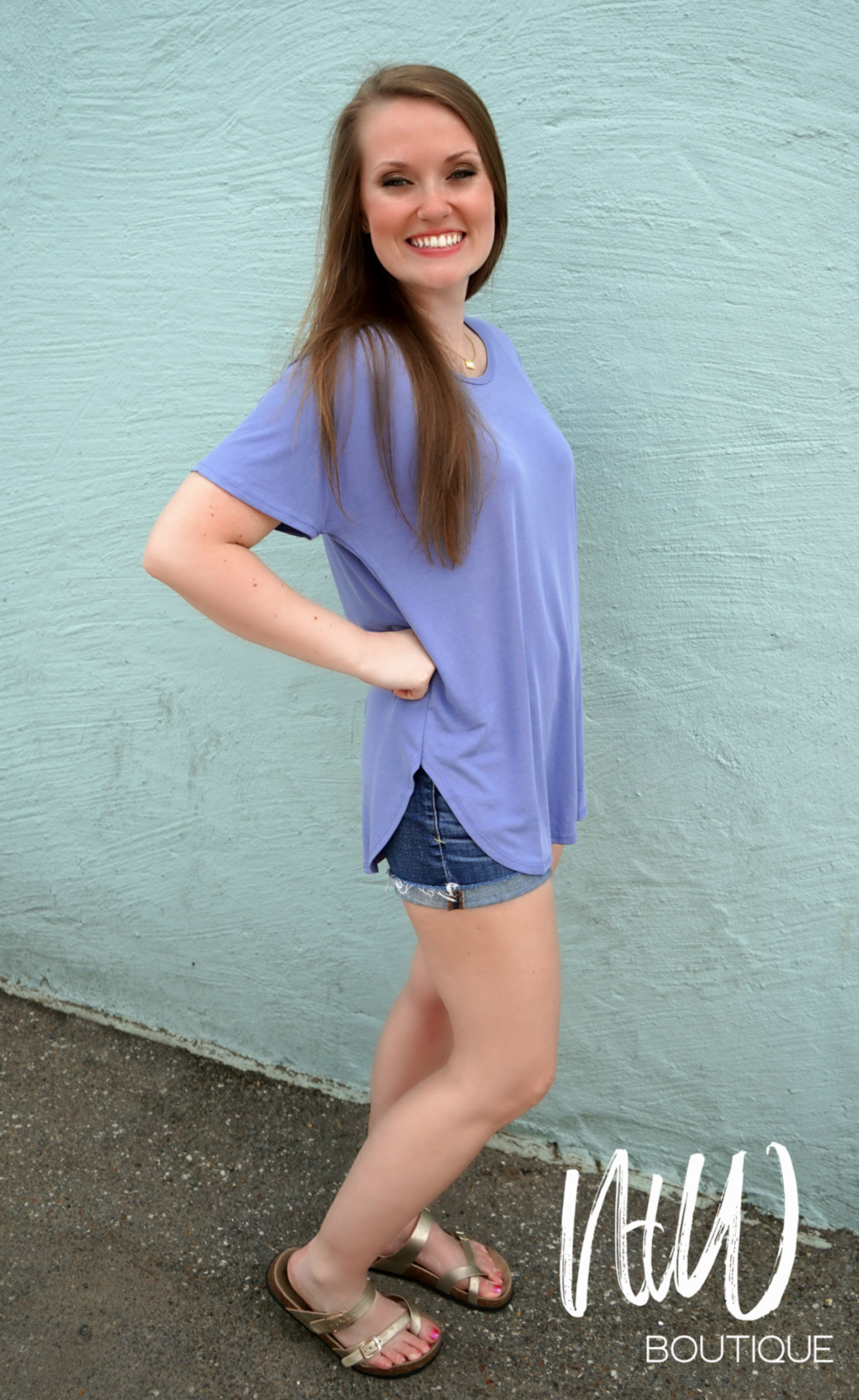 Scoop Neck Flo-top