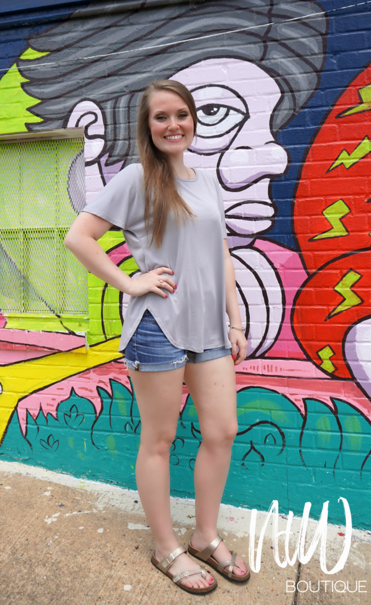Scoop Neck Flo-top
