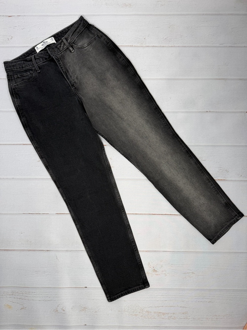NWOT Hollister Curvy High-Rise Spliced Mom Jeans Size 3R