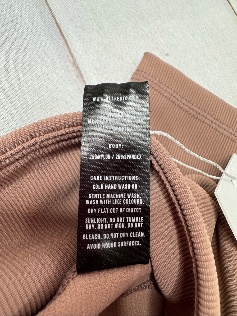NWT - ALLFENIX Ribbed 7/8 Pocket Leggings Latte Size XS