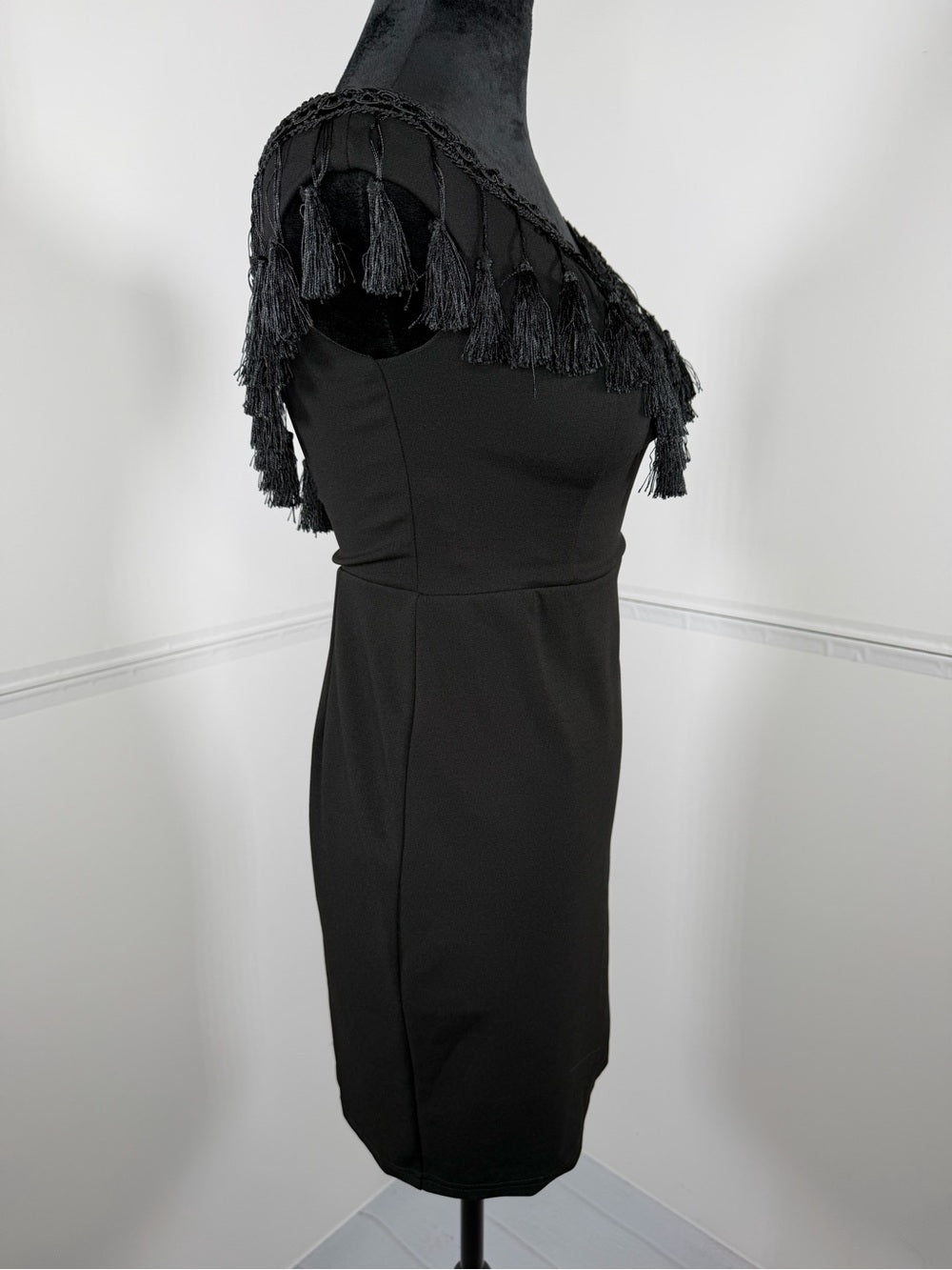 NWT Vera & Lucy Black Fringe Off Shoulder Bodycon Cocktail Dress Size Small