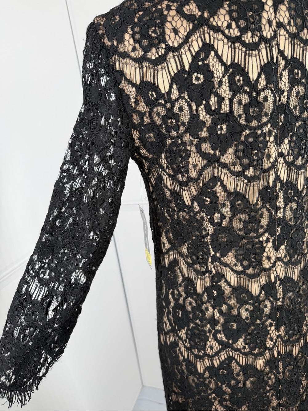 Jessica Howard Black Lace Sheath Dress Nude Lining 3/4 Sleeve Size 6