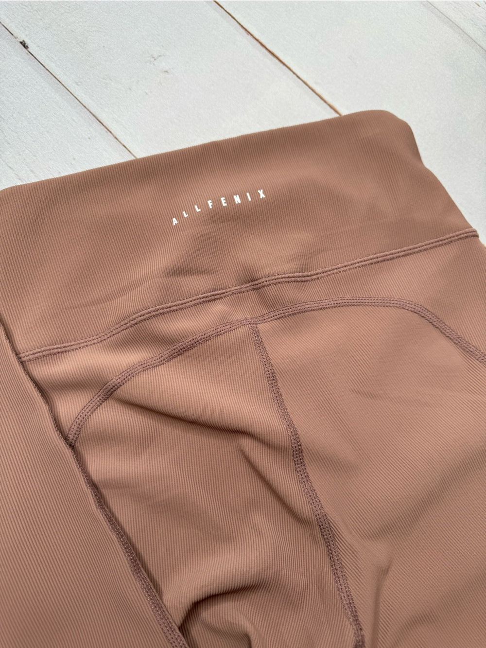 NWT - ALLFENIX Ribbed 7/8 Pocket Leggings Latte Size XS