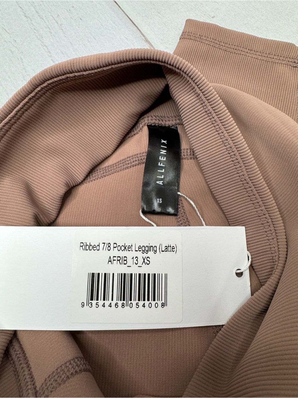 NWT - ALLFENIX Ribbed 7/8 Pocket Leggings Latte Size XS