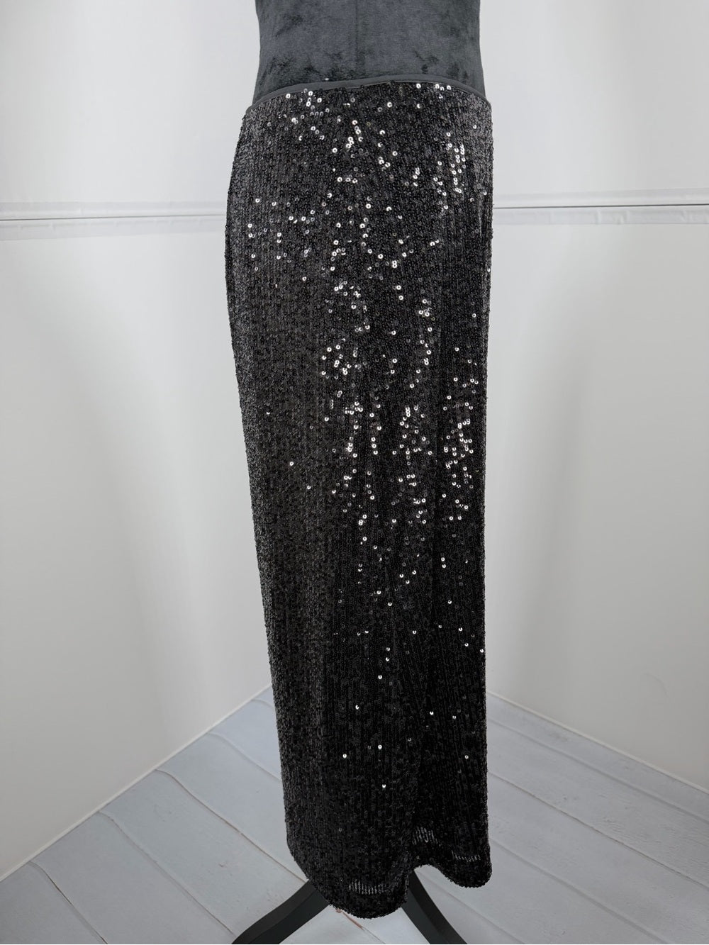 NWT  Vineyard Vines Sequin Midi Skirt Size Small