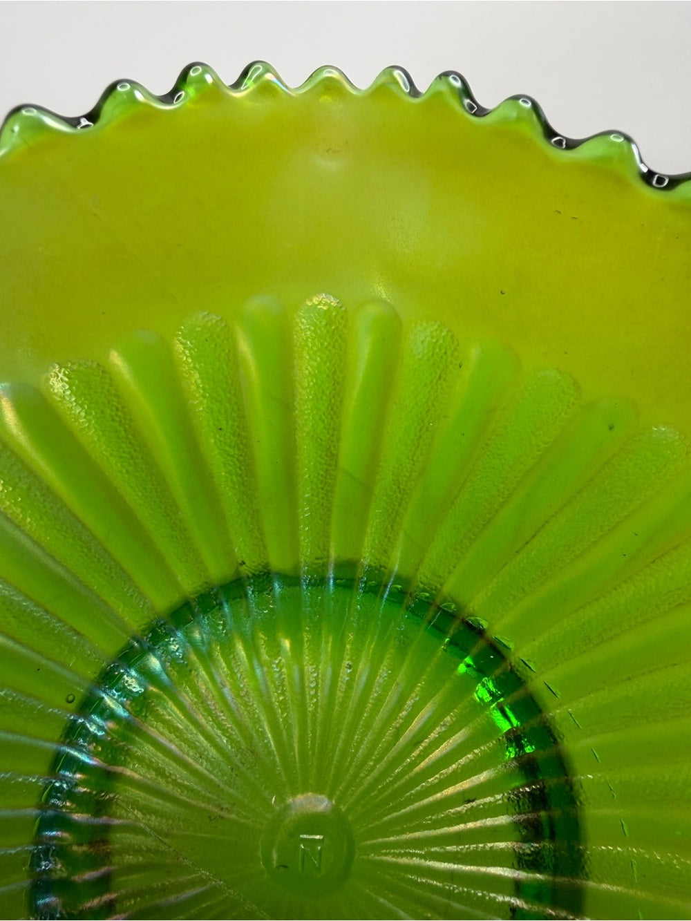 Antique Signed Northwood Green Stippled Rays Carnival Glass Ruffled Bowl Mark N