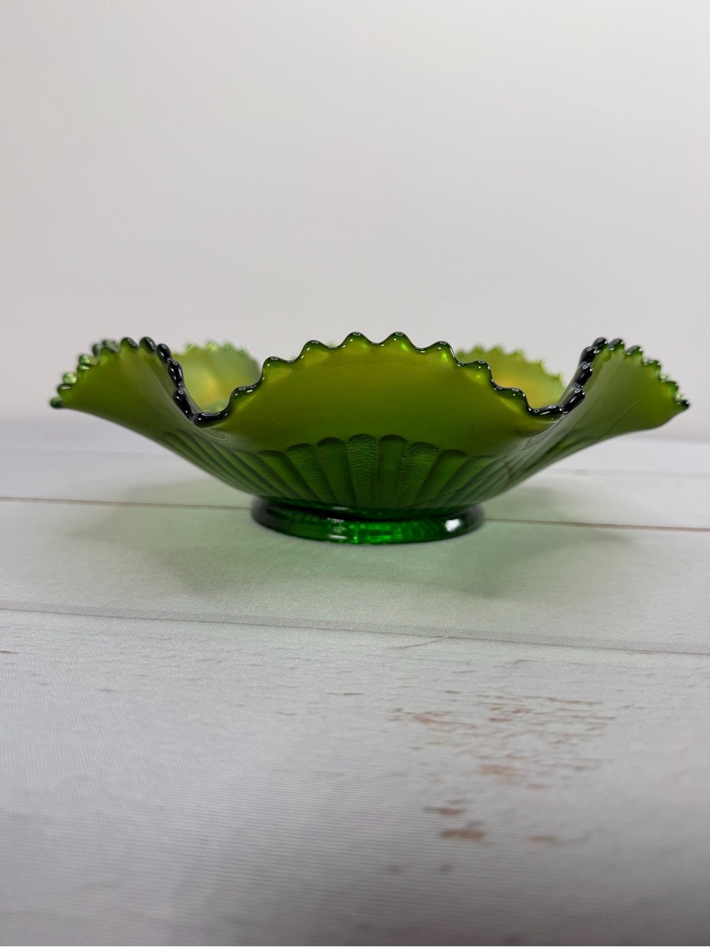 Antique Signed Northwood Green Stippled Rays Carnival Glass Ruffled Bowl Mark N