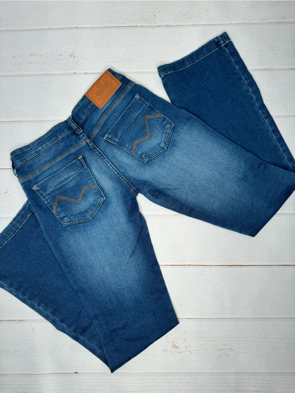 M. Officer Get Fit Bootcut Stretch Jeans Medium Wash Women's Size 38 Brazil