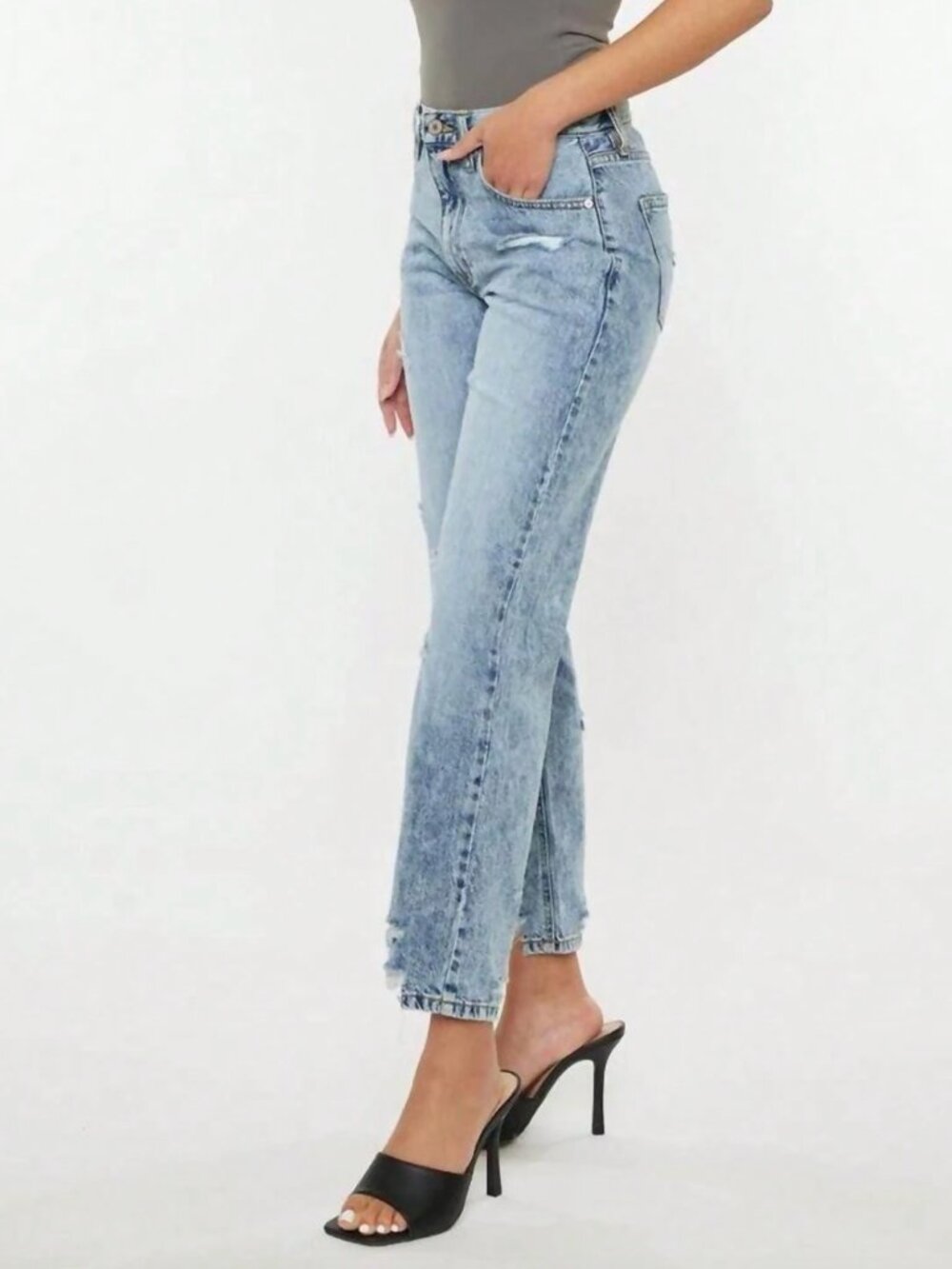 KanCan Trevie Ultra High Rise Straight Leg Distressed Jeans Size 3/25
