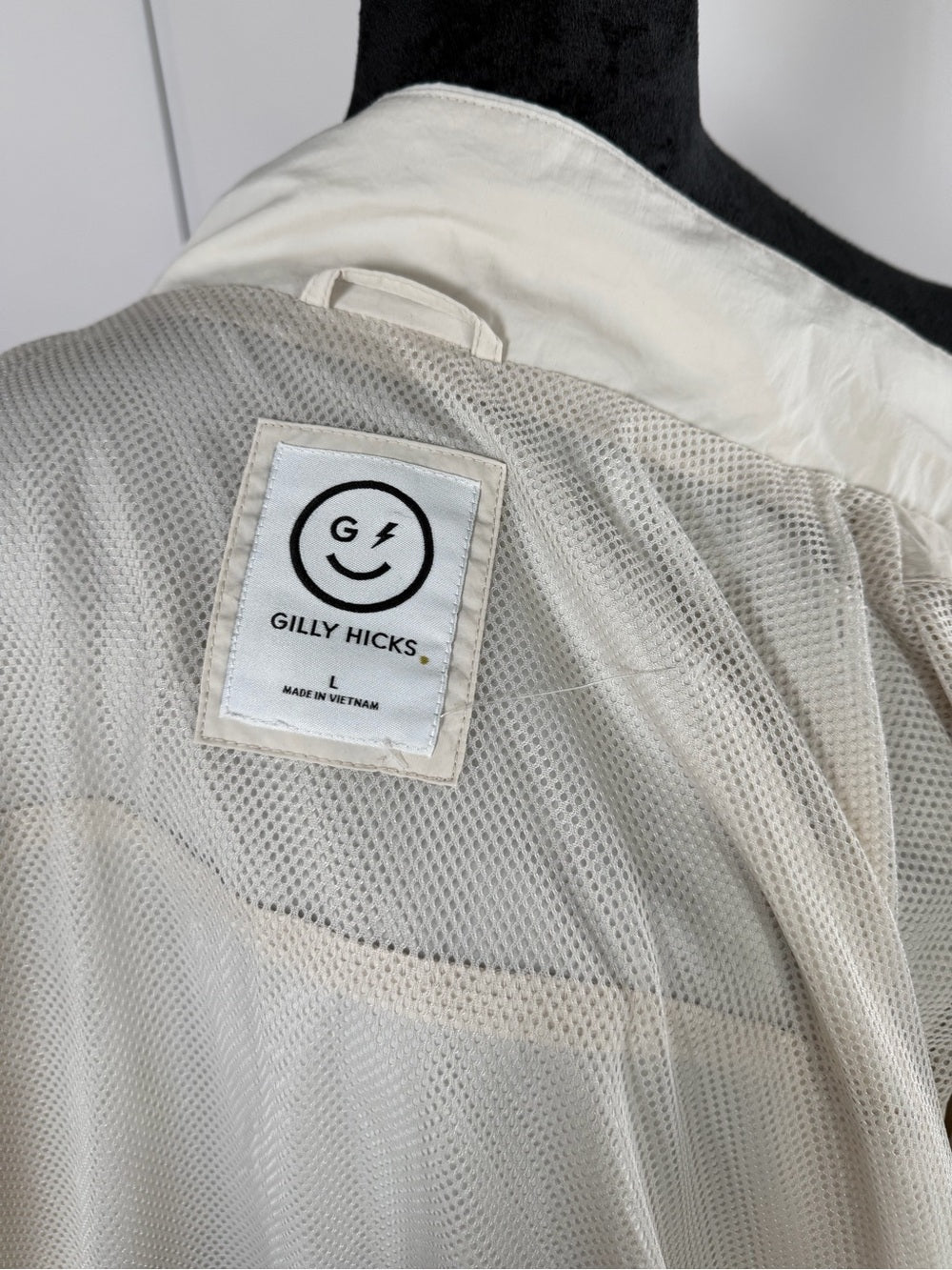 NWOT Gilly Hicks Cream Lightweight Zip Front Windbreaker Jacket Size Large