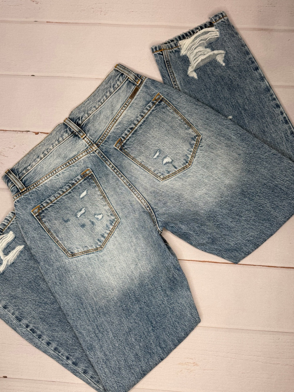 KanCan Trevie Ultra High Rise Straight Leg Distressed Jeans Size 3/25
