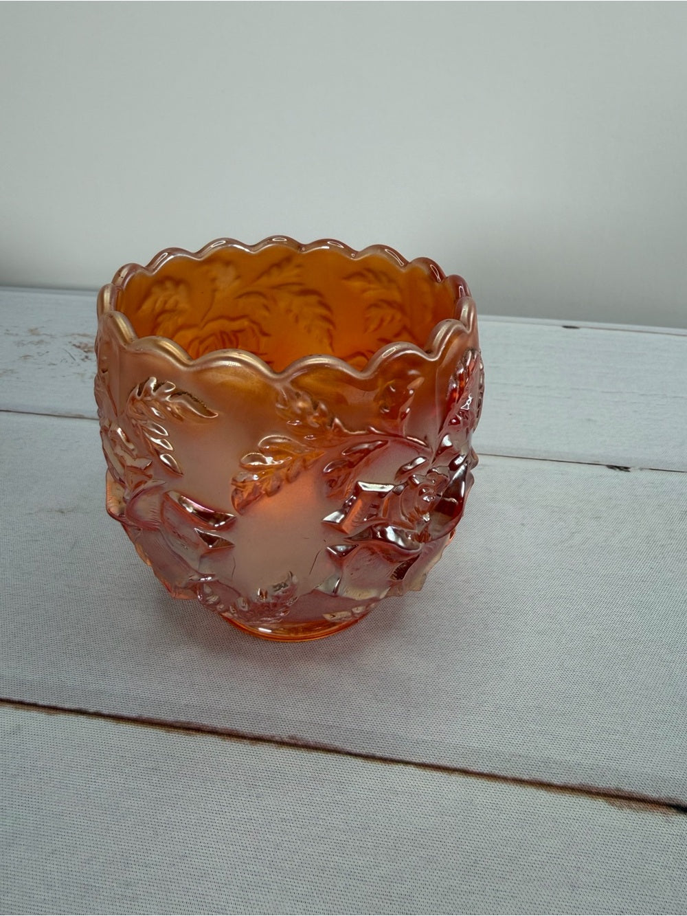 Antique 1910 Dugan Marigold "Wreath of Roses" Carnival Glass Small Rose Bowl