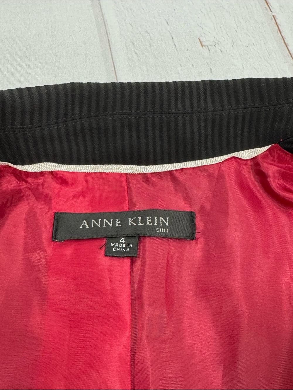 Anne Klein Black Pinstripe 2-Piece Suit Blazer & Trousers Women's Size 4