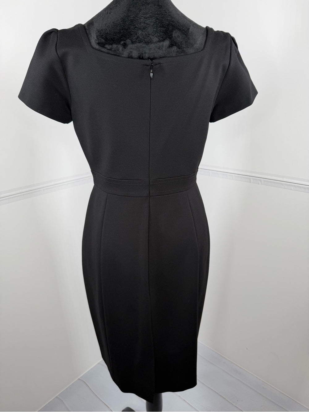 Brooks Brothers Ponte Sweetheart Neck Black Sheath Dress Size 8