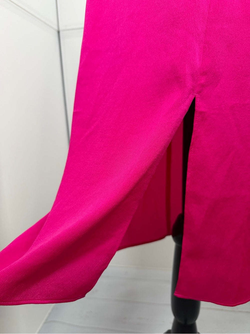 NWT Express Hot Pink Midi Dress Size Small