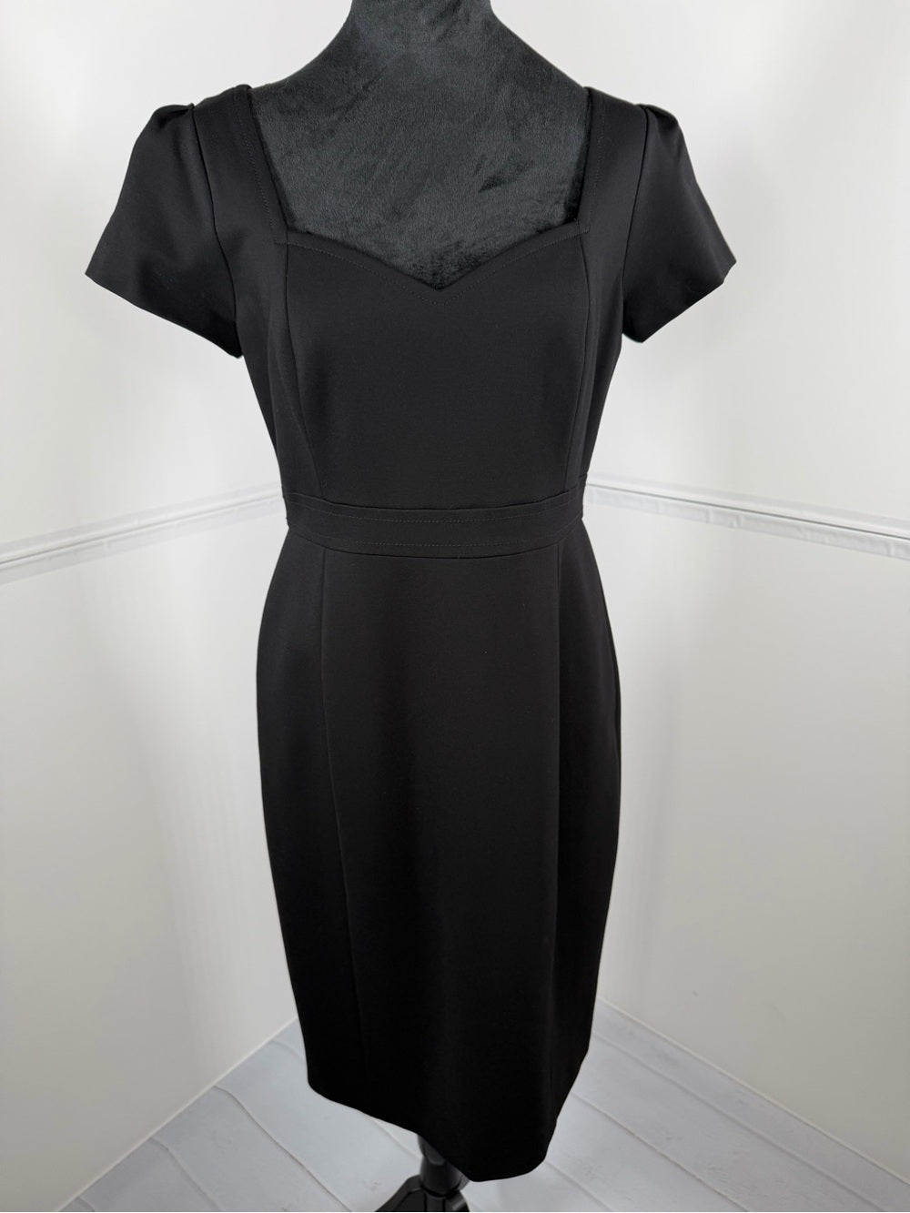 Brooks Brothers Ponte Sweetheart Neck Black Sheath Dress Size 8